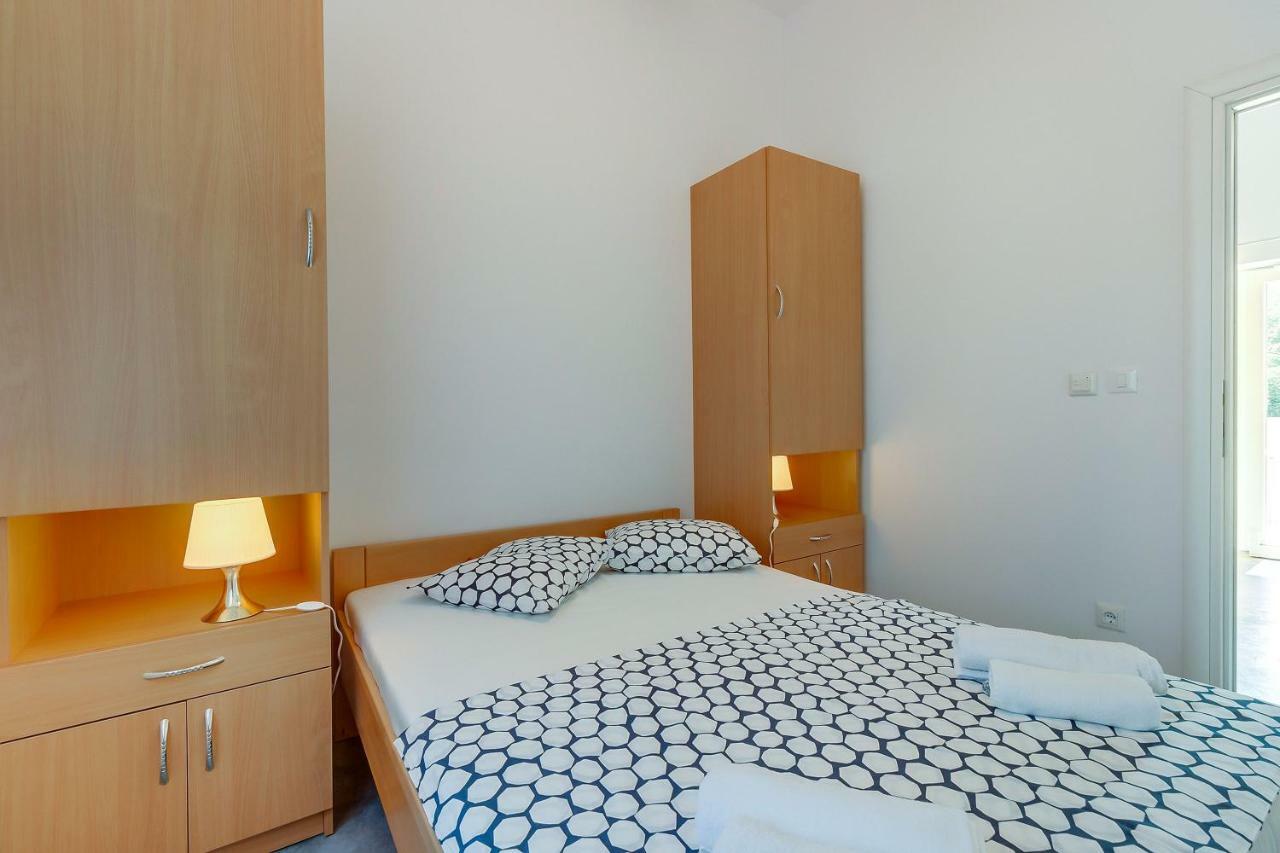 Apartmani Danica Nerezine Exterior photo