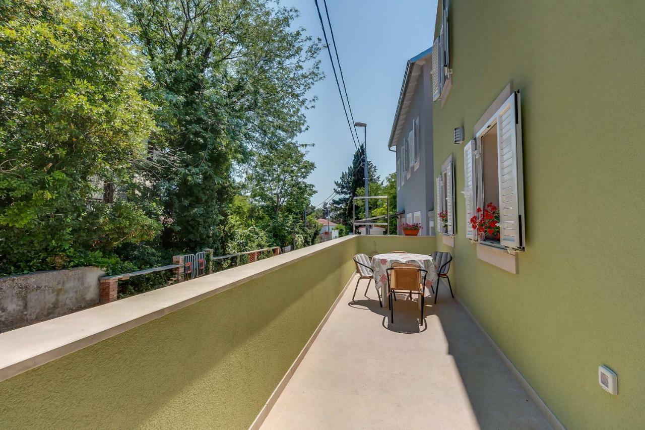 Apartmani Danica Nerezine Exterior photo